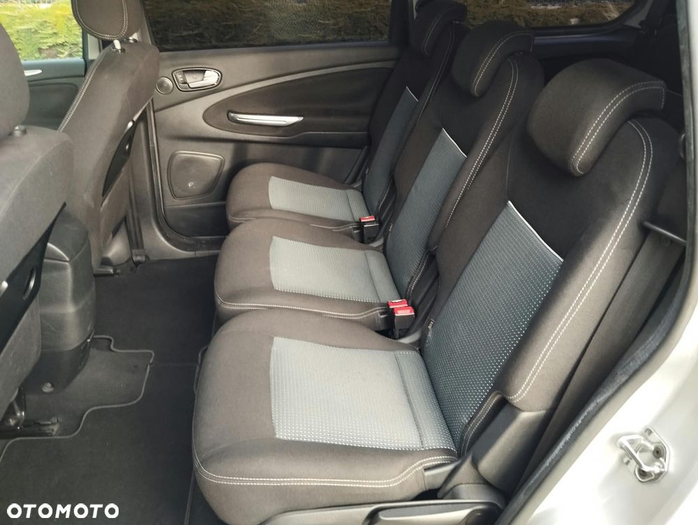 Ford Galaxy 2.0 TDCi Titanium - 13
