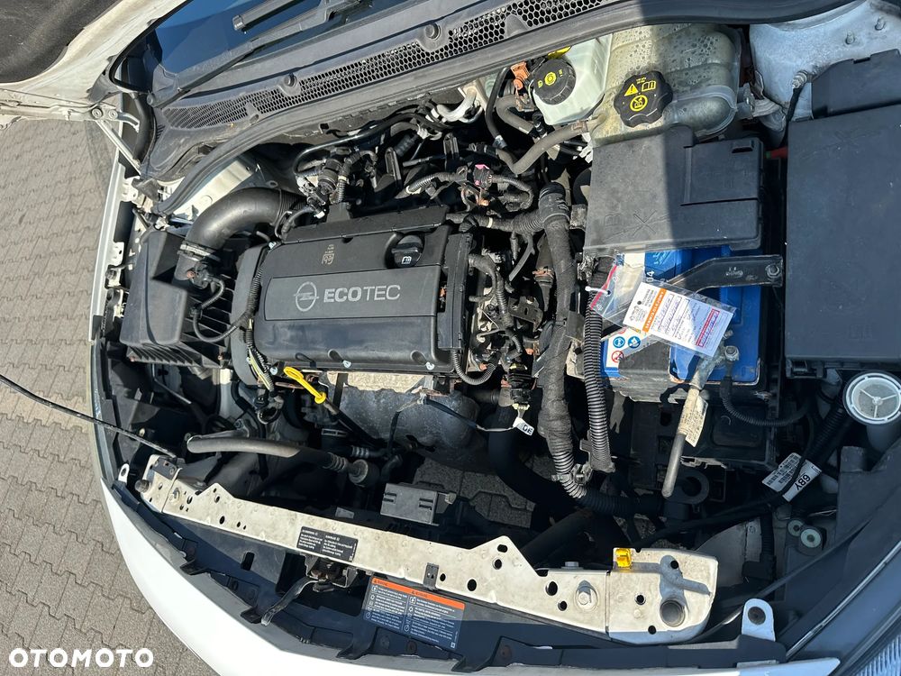 Opel Astra 1.6 - 12