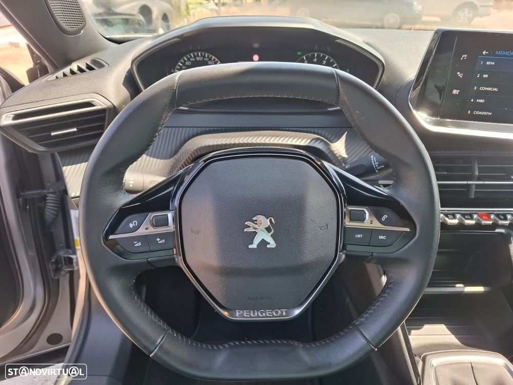 Peugeot 2008 1.2 PureTech Active Pack - 19