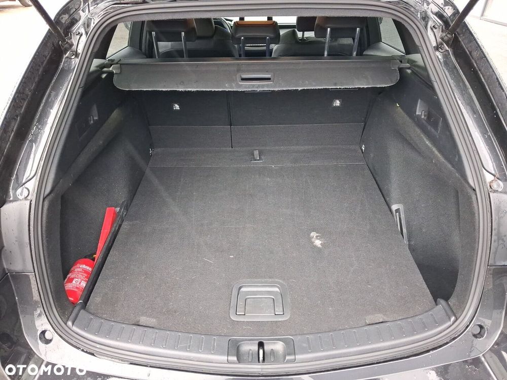 Toyota Corolla 1.8 Hybrid Comfort - 13