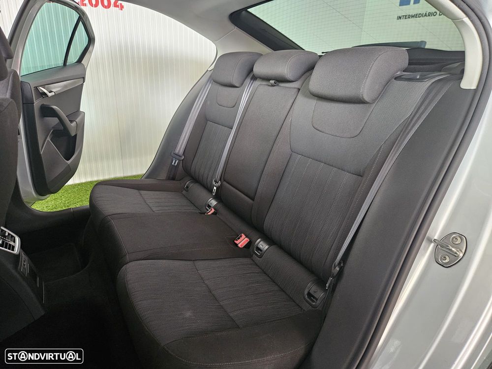 Skoda Octavia 1.6 TDI Ambition - 24