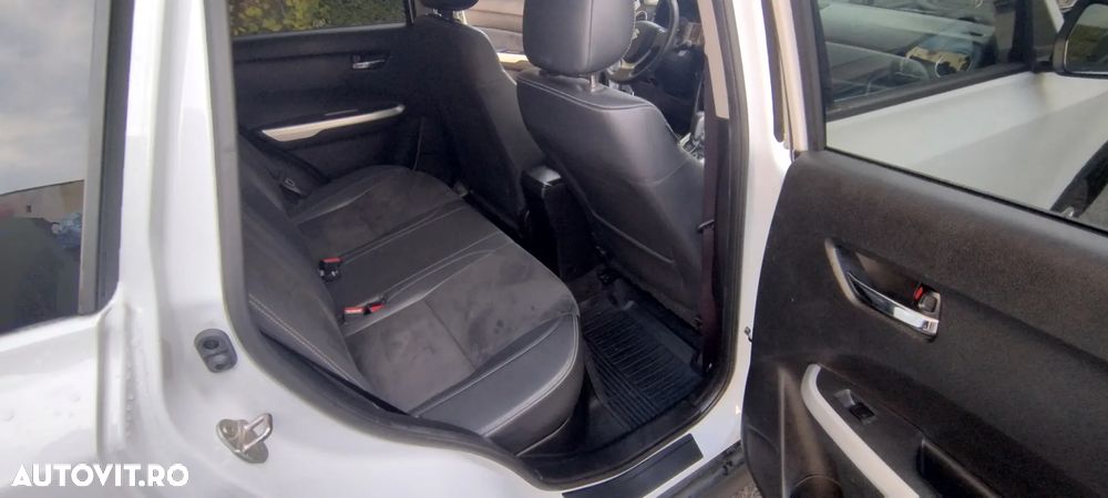 Suzuki Vitara 1.6 4X4 Luxus Aut. - 15