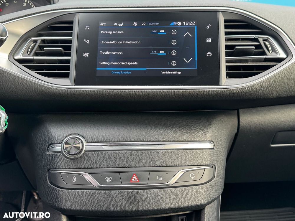 Peugeot 308 1.2 L PureTech Turbo S&S EAT8 Active Pack - 10