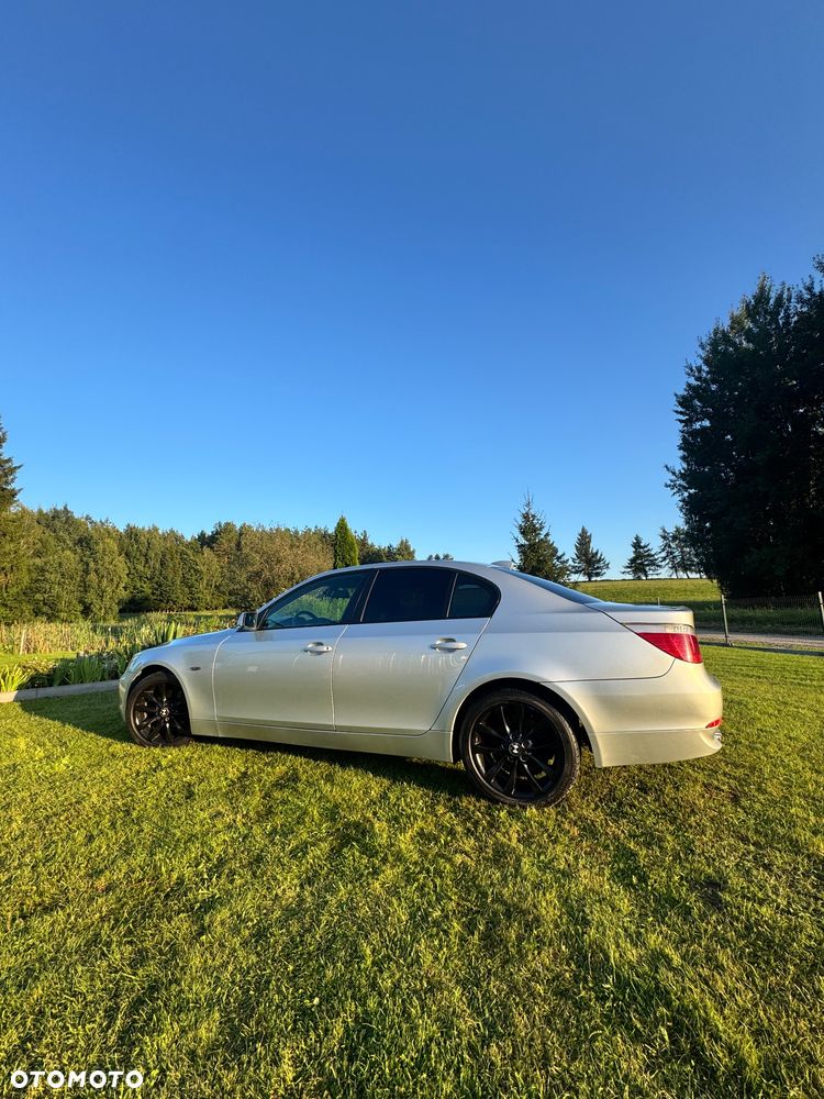 BMW Seria 5 520i - 3