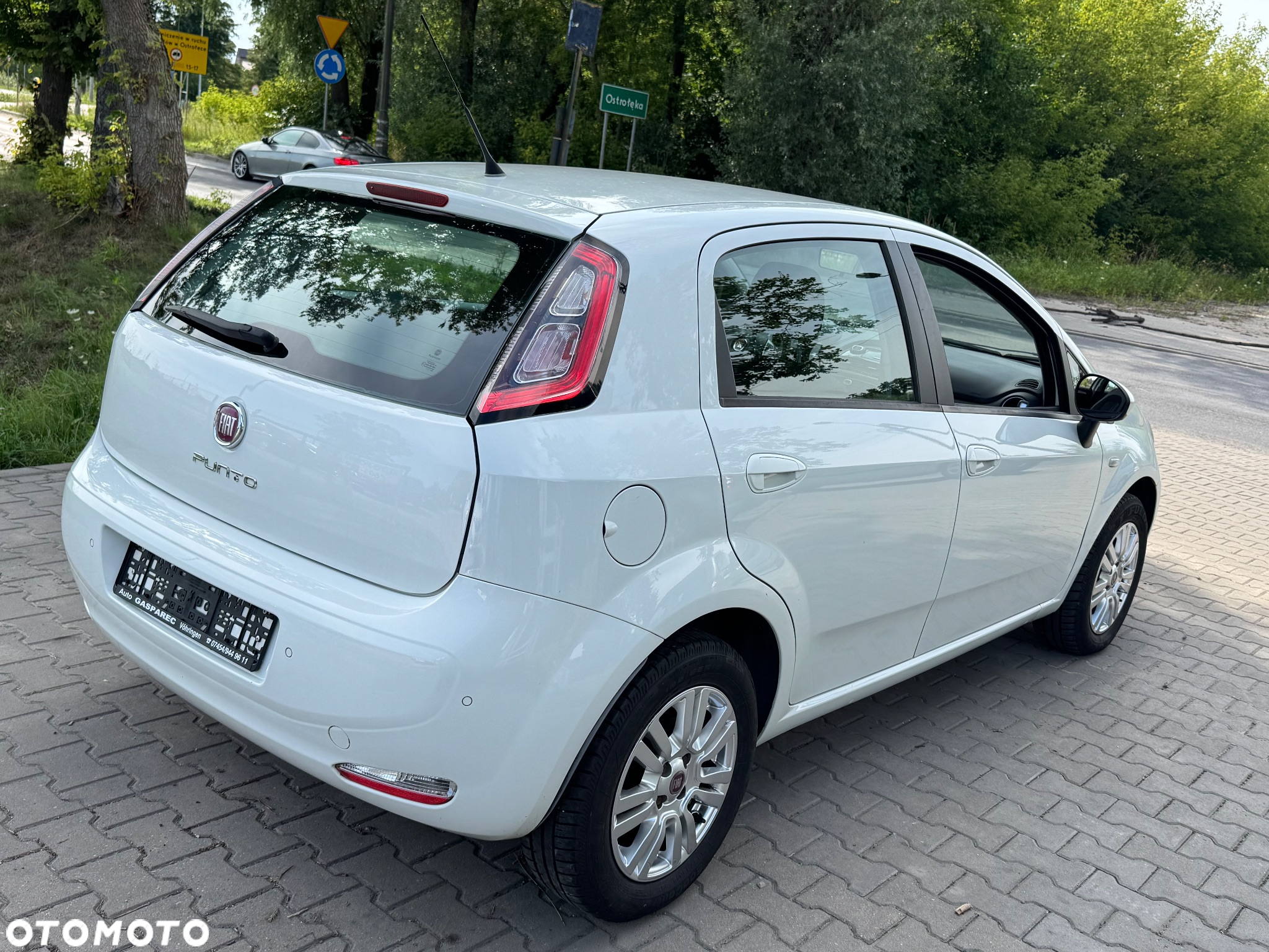 Fiat Punto 1.4 Estiva S&S - 7