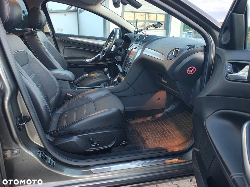 Ford Mondeo 2.0 TDCi Titanium - 19