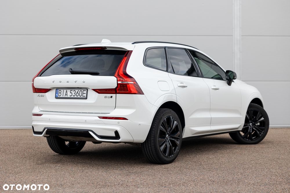 Volvo XC 60 B5 B AWD Plus Dark - 14