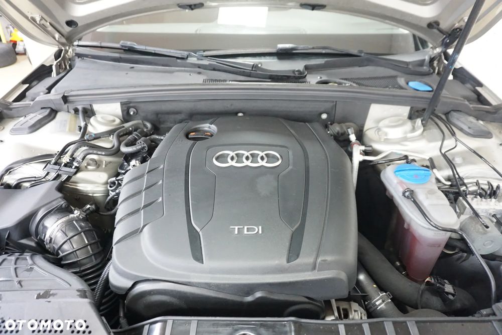 Audi A4 Avant 2.0 TDI DPF Ambiente - 16