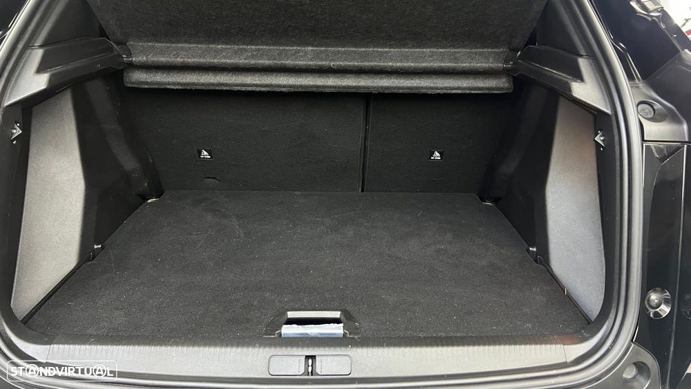 Peugeot 2008 1.2 PureTech Allure Pack EAT8 - 20