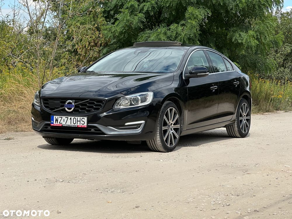 Volvo S60 T5 Drive-E Momentum - 1