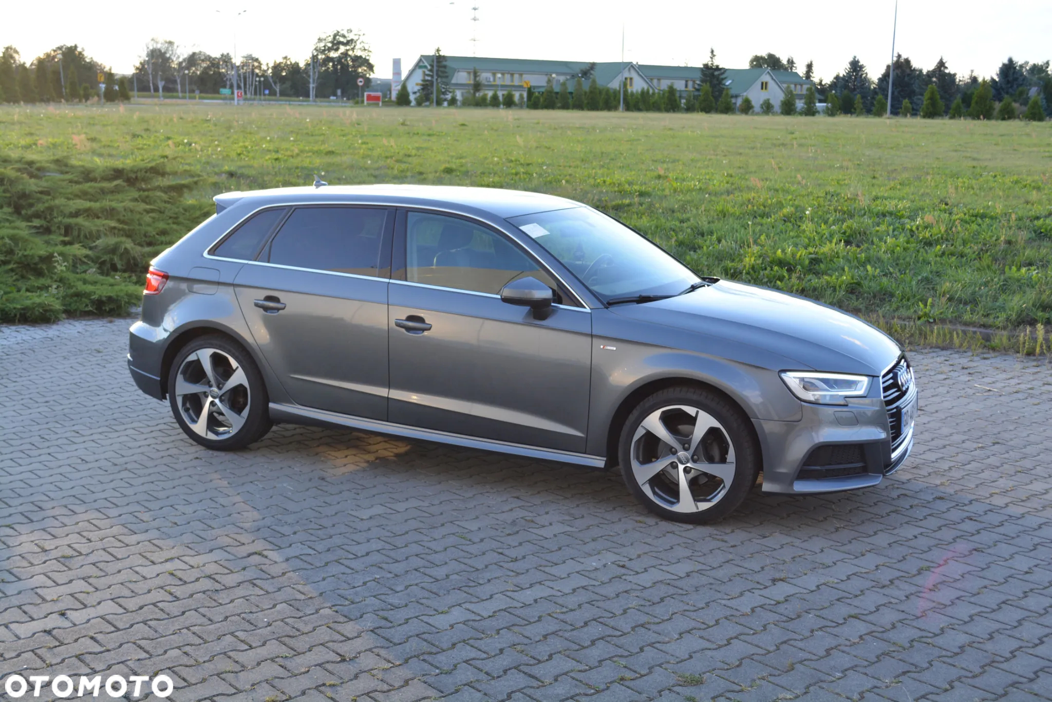 Audi A3 2.0 TDI Sportback S tronic S line Sportpaket - 8