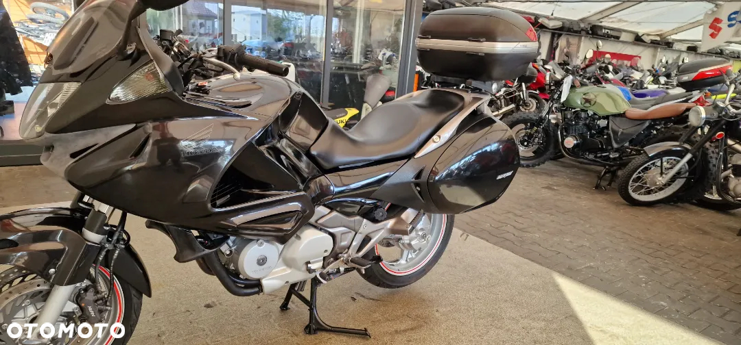 Honda NTV - 23