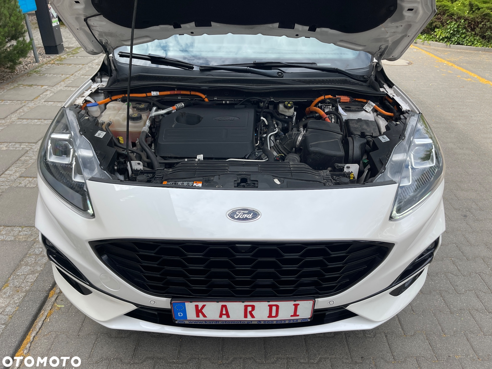 Ford Kuga 2.5 Duratec PHEV ST-LINE X - 33