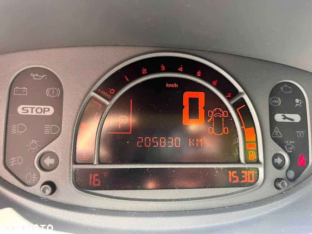 Renault Modus - 9