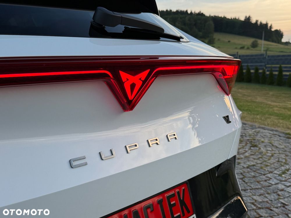 Cupra Formentor 2.0 TSI 4Drive DSG VZ Black Edition - 32