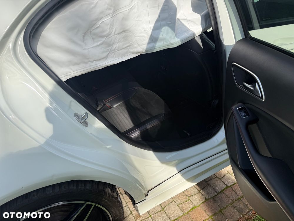Mercedes-Benz Klasa A 200 CDI 7G-DCT AMG Line - 10