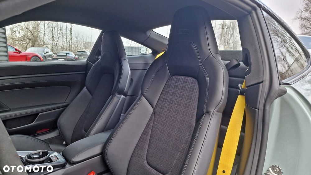 Porsche 911 - 9