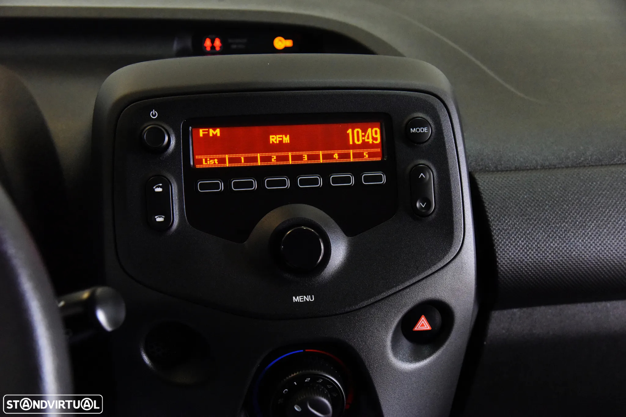 Toyota Aygo x-play Eco - 16