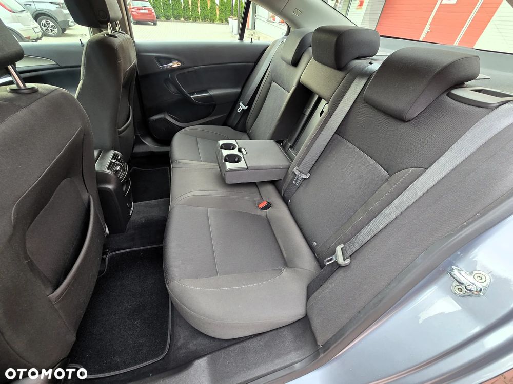 Opel Insignia 1.8 Cosmo - 34