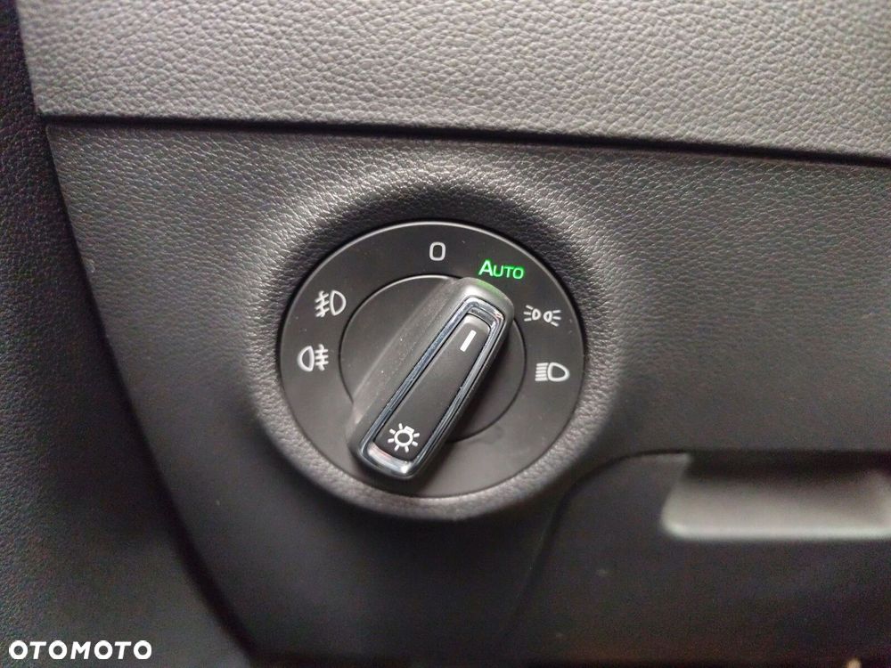 Skoda Karoq 1.5 TSI ACT 4x2 Style DSG - 18