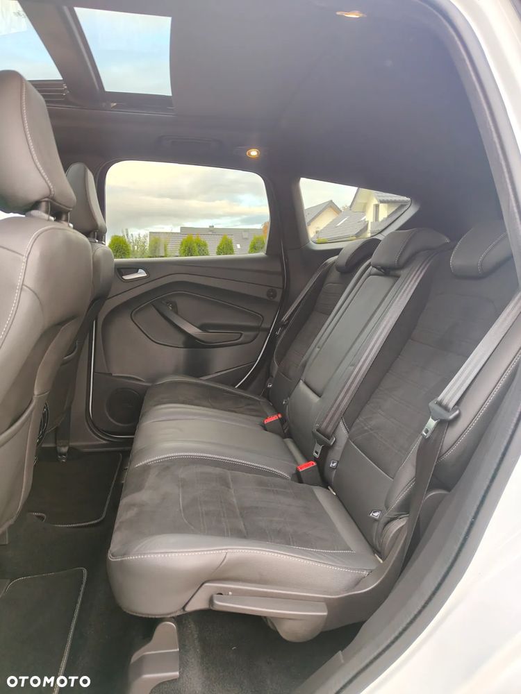 Ford Kuga 1.5 EcoBoost ST-LINE - 16