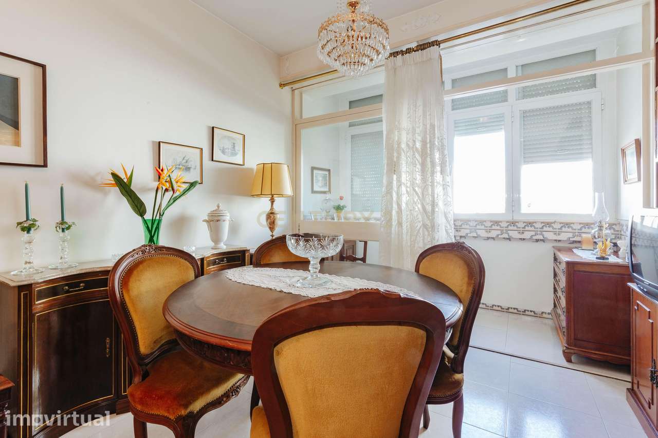 Apartamento T2 nos Olivais | Excelente Exposição Solar. - Grande imagem: 4/38
