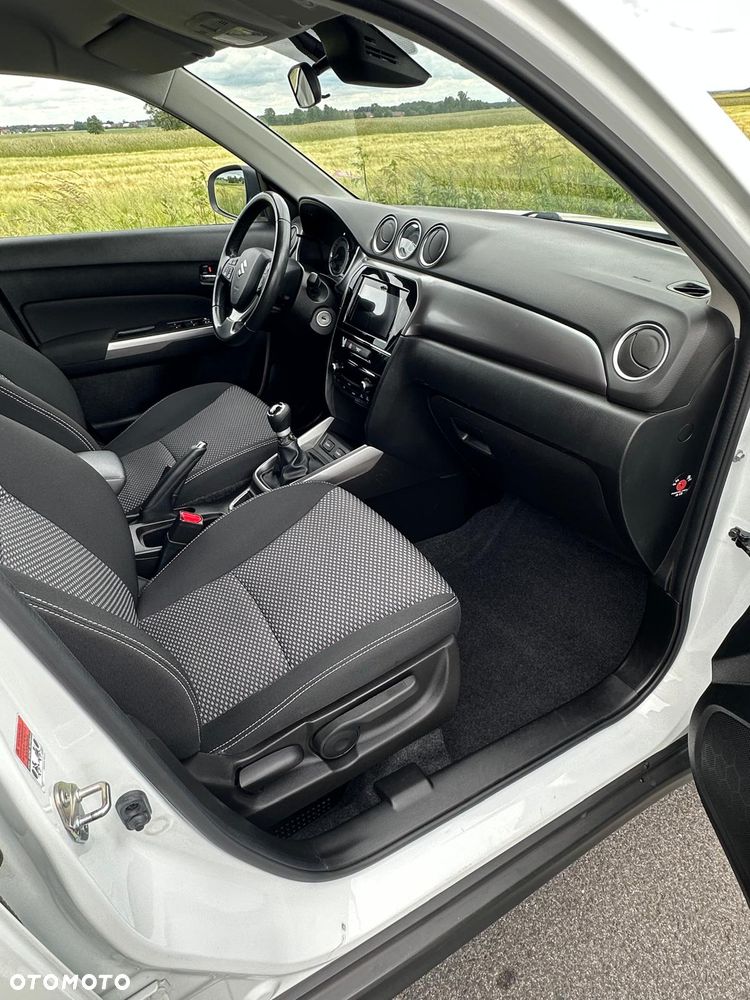 Suzuki Vitara - 11