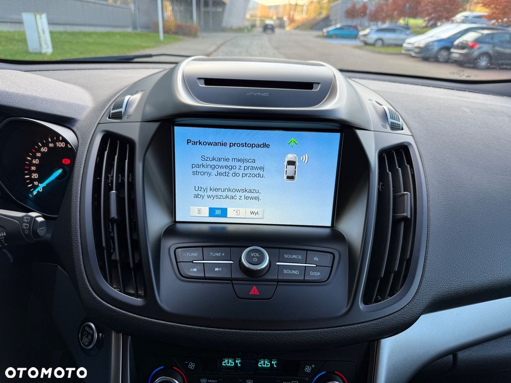 Ford Kuga 1.5 EcoBoost 2x4 Titanium - 23