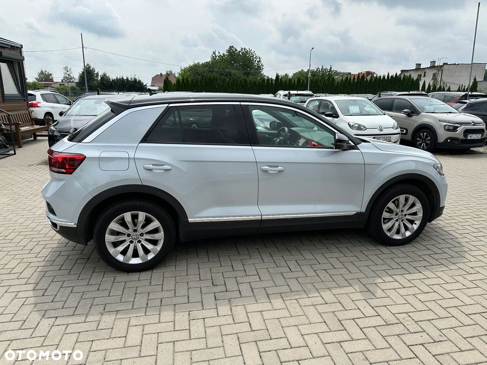 Volkswagen T-Roc - 38