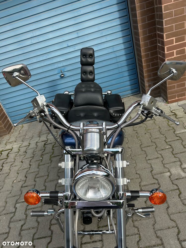 Suzuki Intruder - 2