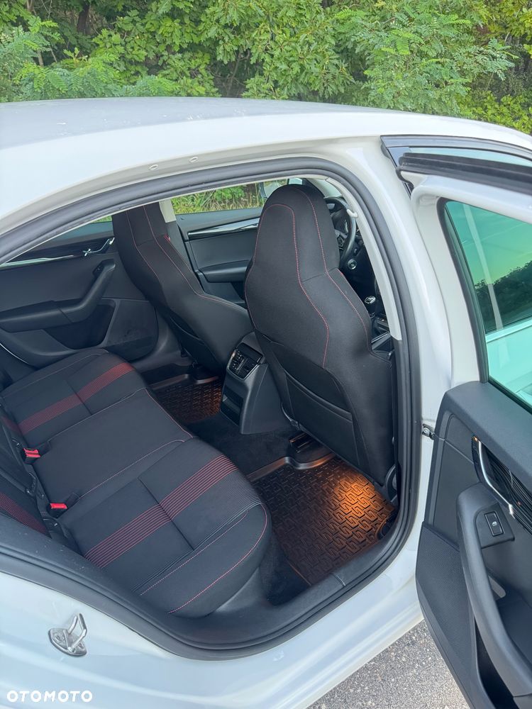 Skoda Octavia 1.5 TSI ACT Style - 24