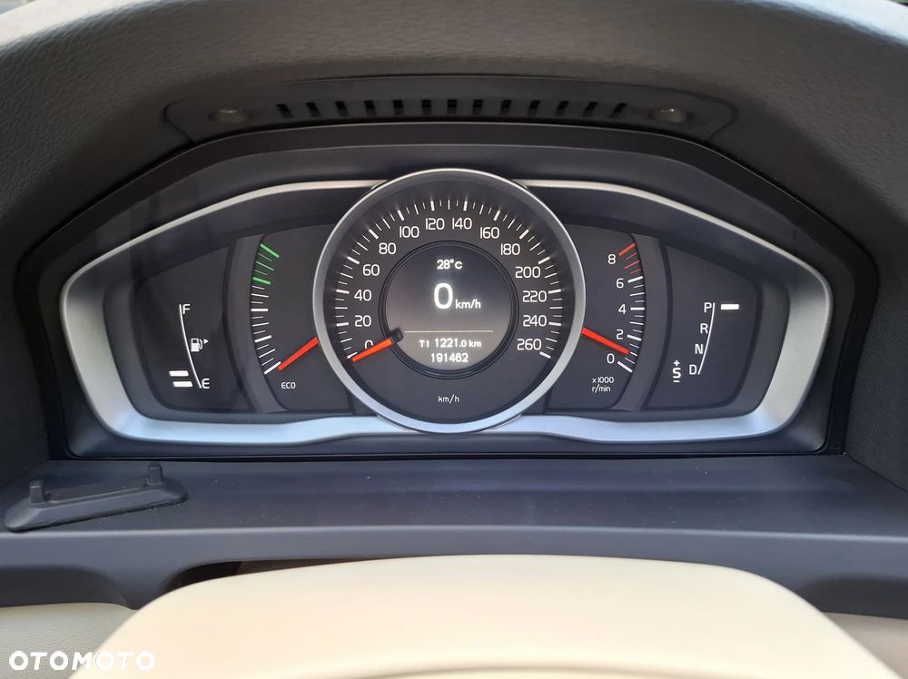 Volvo V60 T5 Drive-E Dynamic Edition (Momentum) - 15