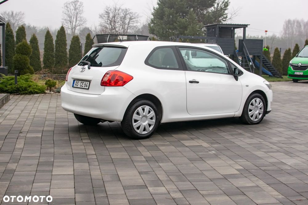 Toyota Auris - 18