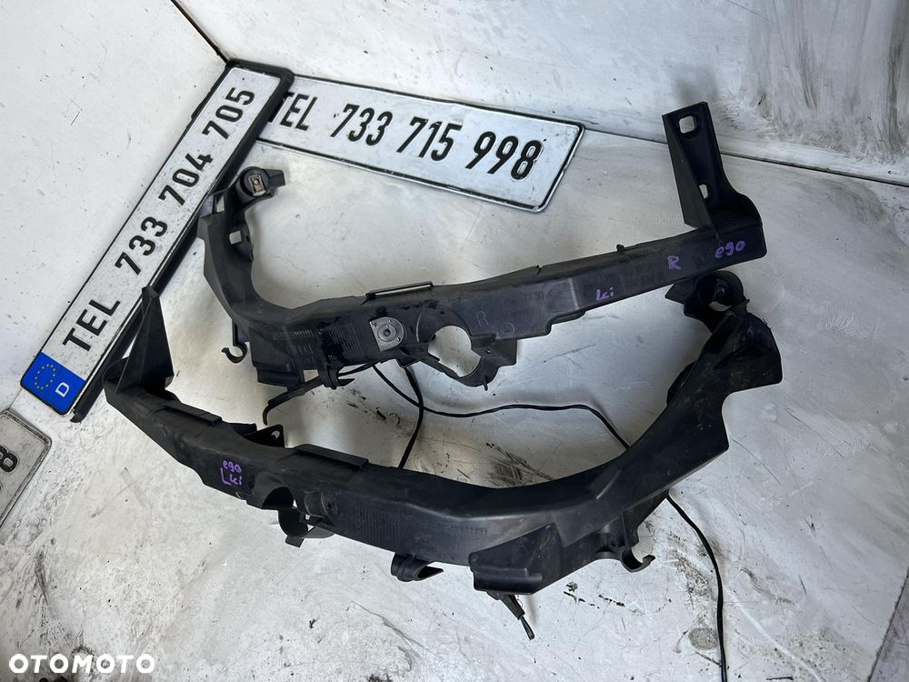 Ślizgi lampy lewy prawy Bmw e90 e91 LCi lift komplet