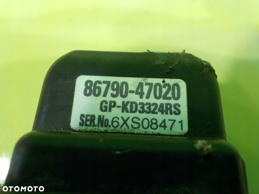 TOYOTA PRIUS II 1.5 VVTI AUT 06r HB 5D kamera 86790-47020 - 3