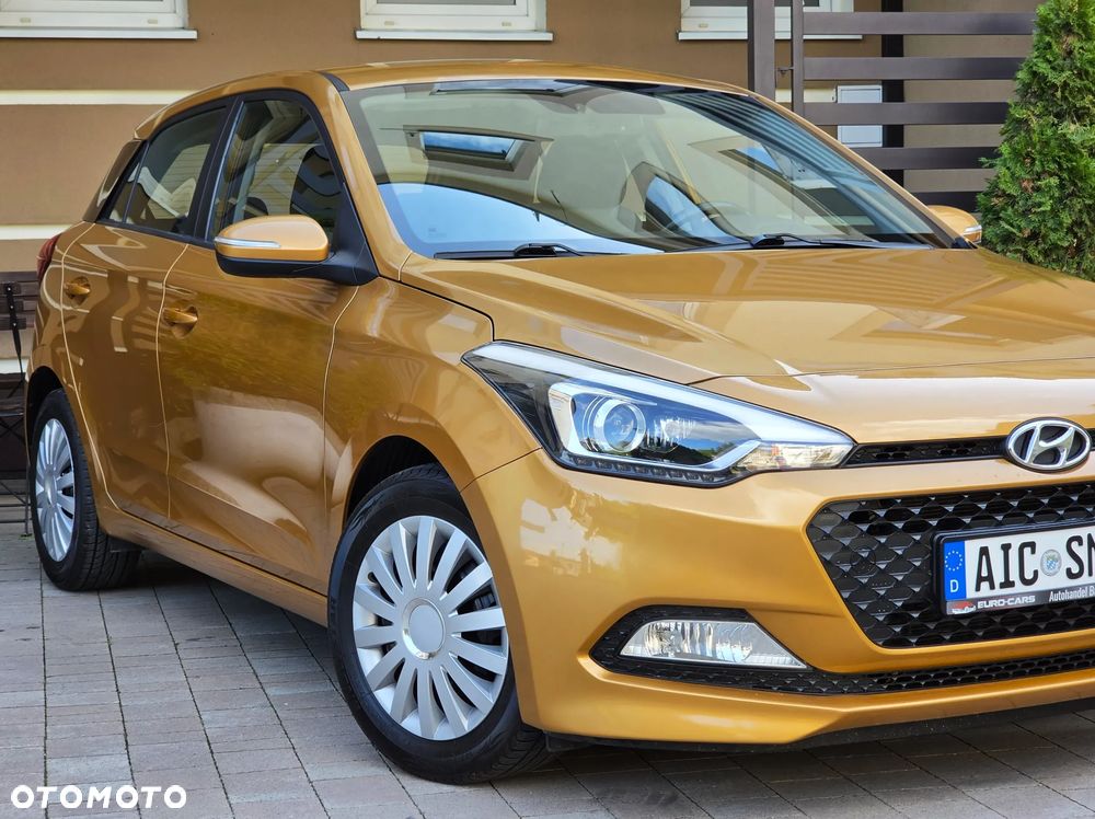 Hyundai i20 blue 1.2 YES Gold - 15
