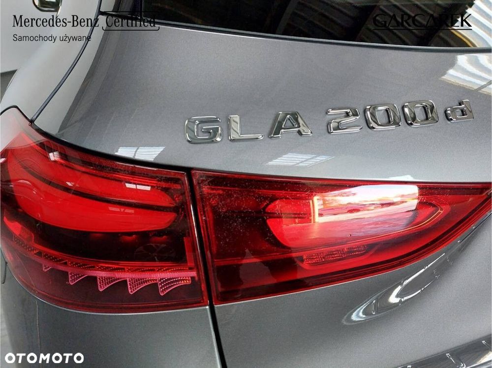 Mercedes-Benz GLA 200 d Progressive - 22