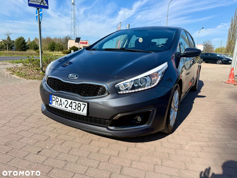 Kia Ceed 1.4 CVVT Dream-Team Edition - 20