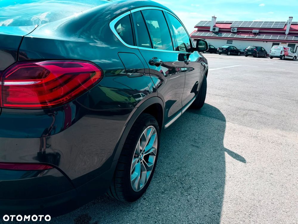 BMW X4 xDrive20d xLine - 14