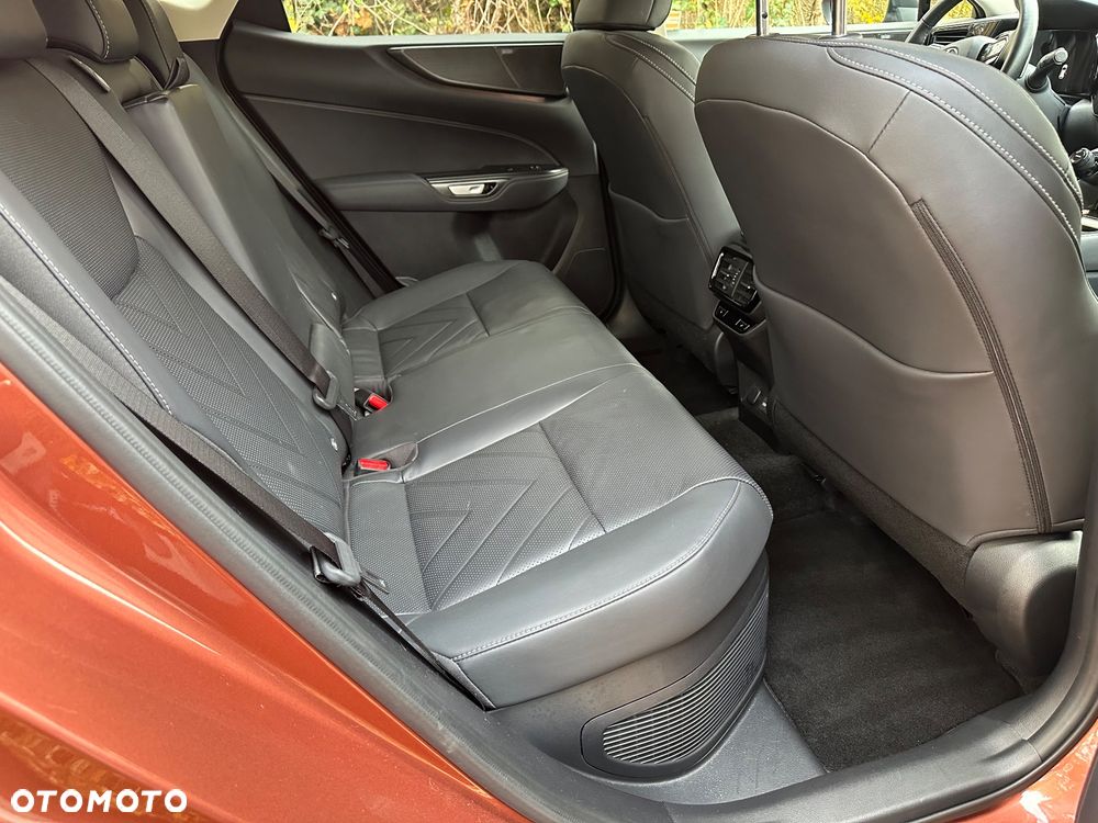 Lexus NX 350h Omotenashi AWD - 9