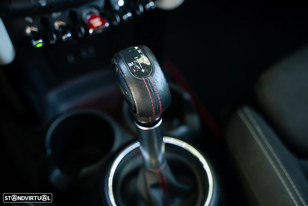 MINI 3 Portas John Cooper Works Auto Desportiva - 28