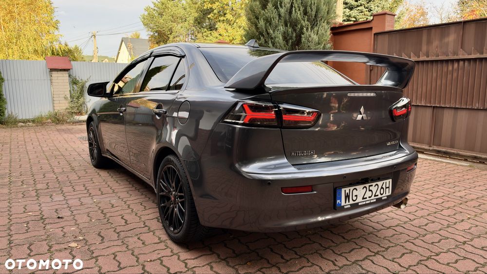 Mitsubishi Lancer - 6