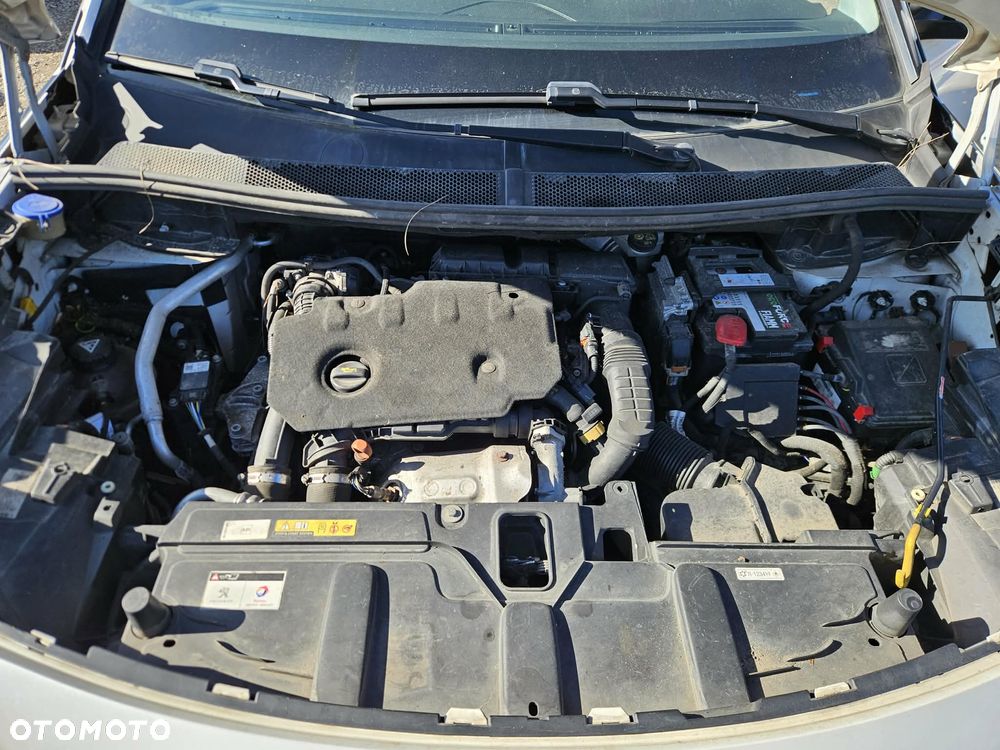 Peugeot 5008 BlueHDi 130 EAT8 Allure Pack - 25