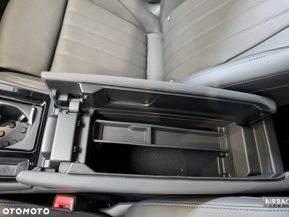 Skoda Superb 2.0 TDI SCR 4x4 L&K DSG - 20