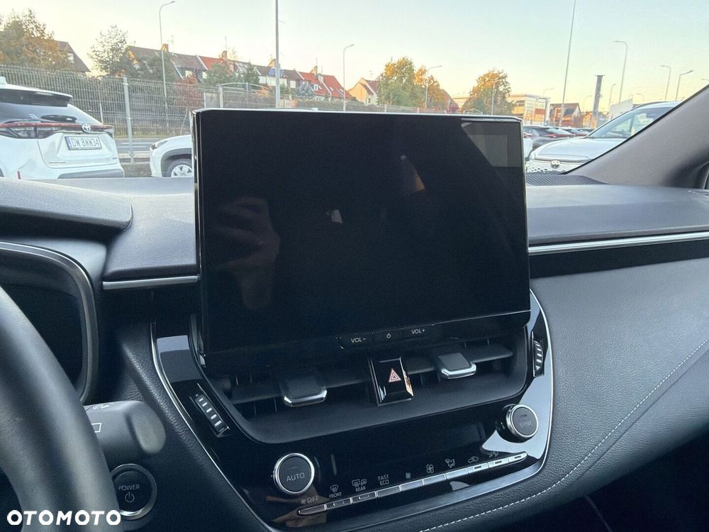 Toyota Corolla 1.8 Hybrid Style - 18