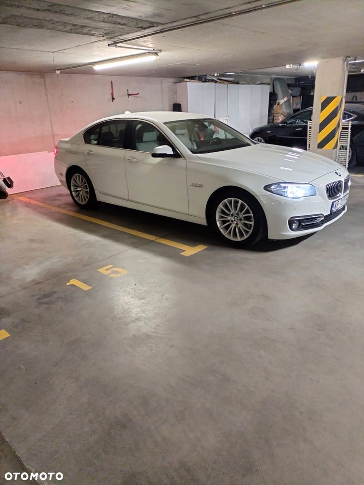BMW Seria 5 520d xDrive - 1
