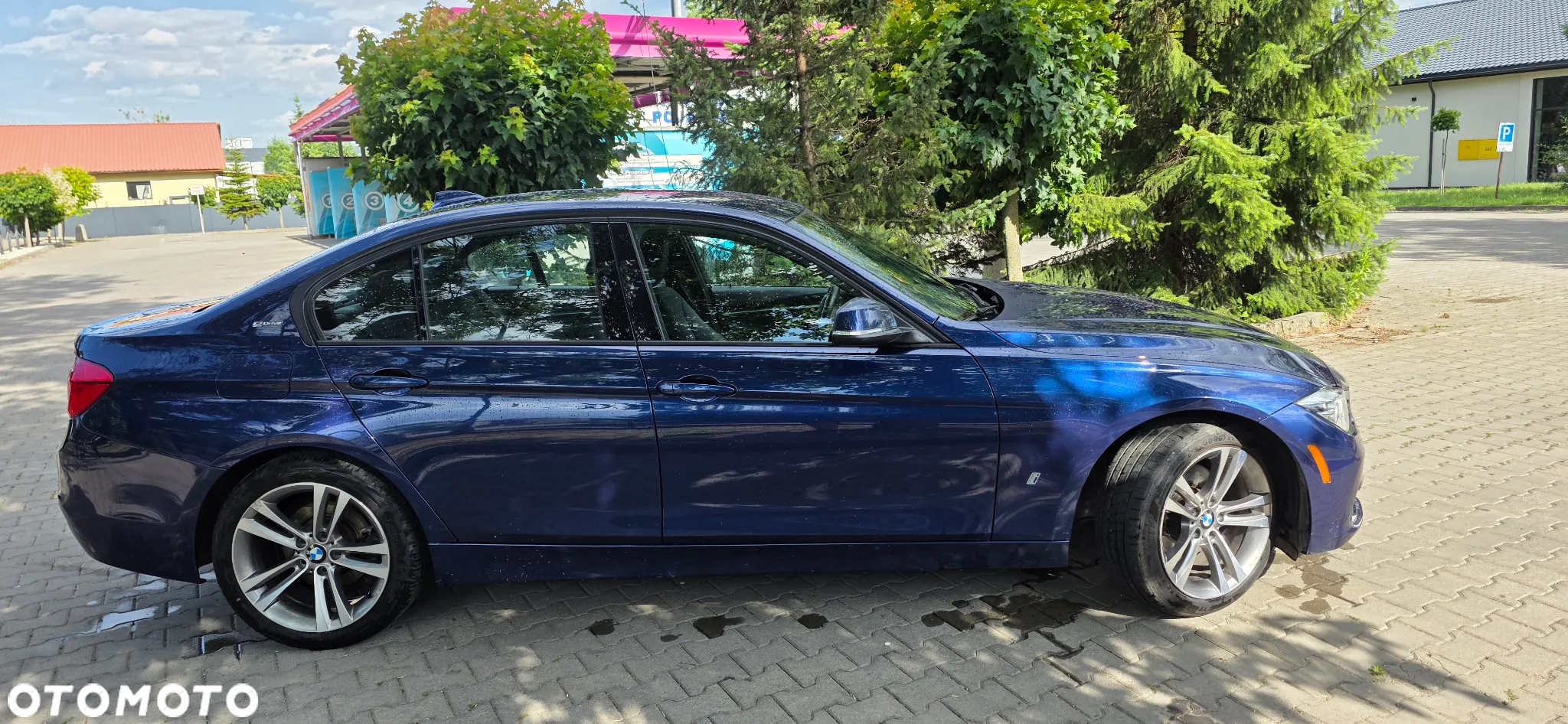 BMW Seria 3 330i Touring Sport Line - 3
