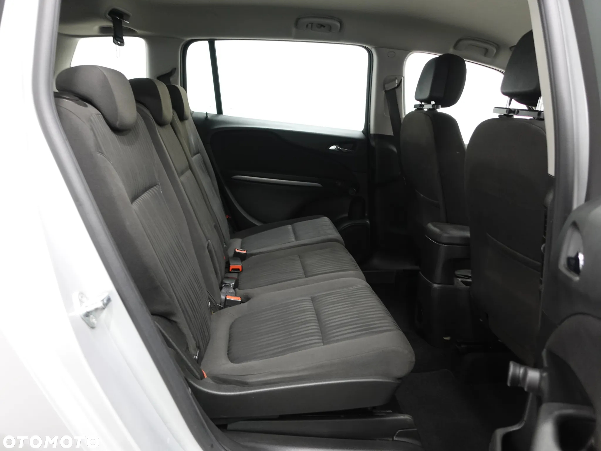 Opel Zafira Tourer 2.0 CDTI Edition - 28