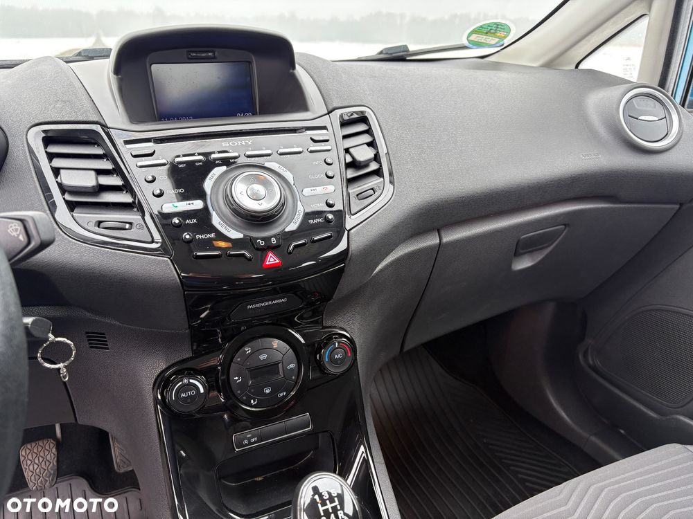 Ford Fiesta 1.0 EcoBoost STart-Stop Titanium - 16