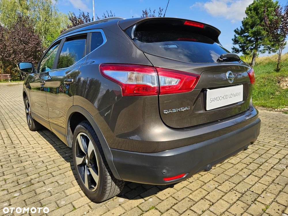 Nissan Qashqai 1.2 DIG-T N-Connecta EU6 - 10